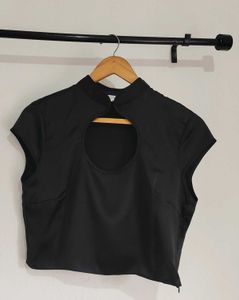 Topshop Keyhole Short Sleeve Crop