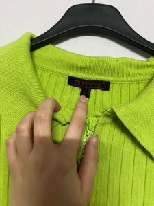 Green Ribbed Knit Zip-Up Top