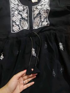 Black Embroidered Kurta