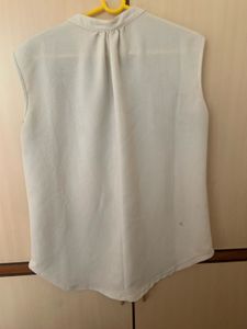 AND White Top