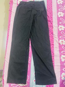 FOREVER NEW Striped straight leg Pants