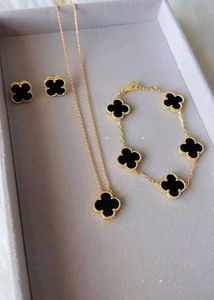 Royal Black Necklace Set