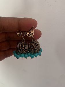 Earings
