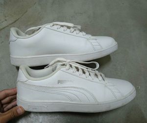 White Puma Sneakers (barely used)