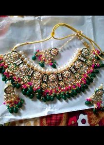 Elegant Kundan Jewelry Set