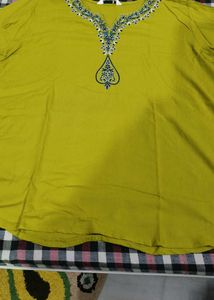 EMBROIDERED TUNIC TOP