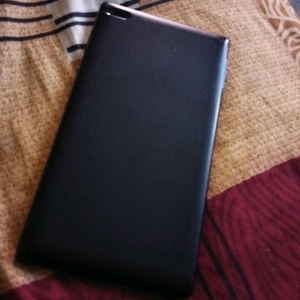 Lenovo essential tab