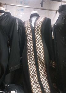 I Am Selling Abaya