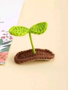 Crochet Sprout clip