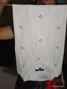 Good Condition Tshirt