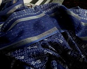 New Elegant Blue Printed Saree With Blouse Piece