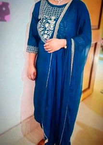 Kurta, Pant, Dupatta Set 🌺