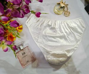 ✨❤️ Victoria Secret Silk Stuff