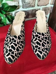 Animal Print Flats Little Shiny Condition 👍🏻