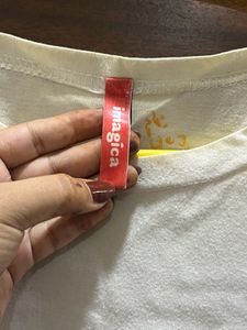 White Cropped tshirt