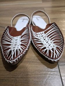 Handcrafted Ethnic Flats By Mochi