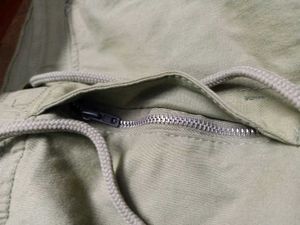 olive/sap green cargo pants 🫒