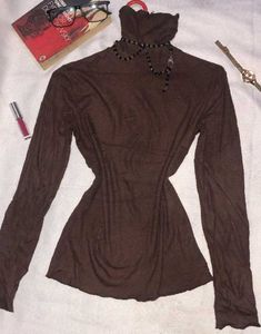 Brown Turtleneck Top Vintage fashion ✨