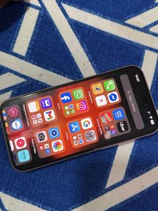 iPhone 15 - Pink