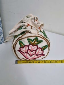 🌸 Handcrafted Kashmiri Embroidered Wool Bag 🌸