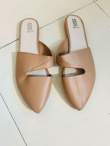 Size 8 Tan Pointed Toe Mules  Very Comfortable