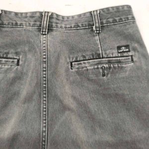 Stylist And Vintage Baggy Jeans