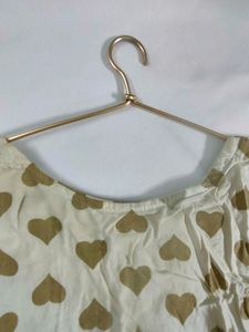 Women Short Kurti/Top (White, Printed)