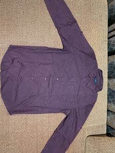 HIGHLANDER Burgundy Solid Shirt (Size M)