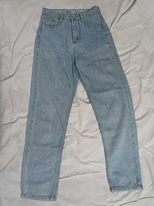 Light Wash Mom Fit Jeans