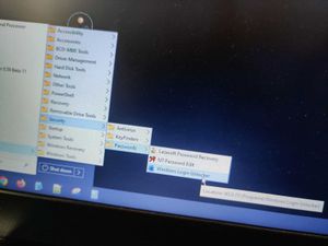 Heren&#39;s BootCD PE Windows 11
