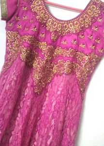 Elegant Pink Embroidered dress🌷