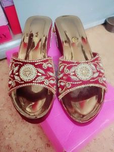 Embroidered Maroon & Gold Heels - Size 10