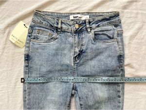 WOMEN JEANS