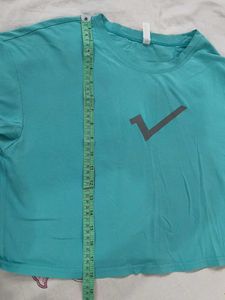 Light blue cropped oversized t-shirt free size