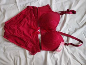 Red Laced Bra Set