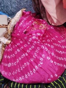 Pink Bandhani Saree