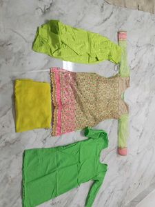 Embroidered Kurta Set & Dupatta