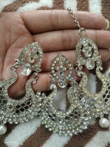 Earrings With Mangtika