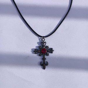 Cross Pendant Necklace-2