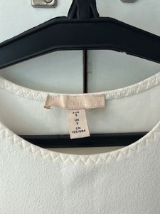 35 H&amp;M CREPE TOP