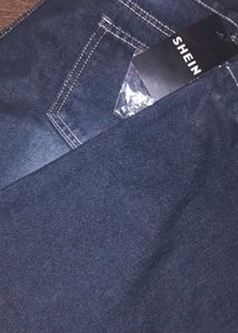 Distressed Wide Leg Jeans