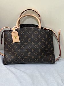 louis Vitton Palais Wid Premium Dustbag Replica