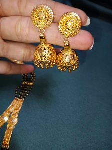 Elegant Gold Mangalsutra Set