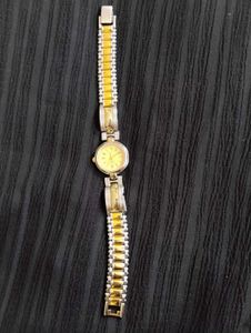 Elegant  Gold-Tone Women&#39;s Watch