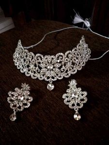 Sparkling Rhinestone Choker Set