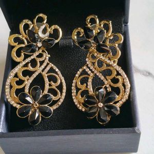 Elegant Floral Earrings