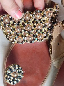 Catwalk Women Ethnic Footwear