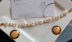 pearl bracelet