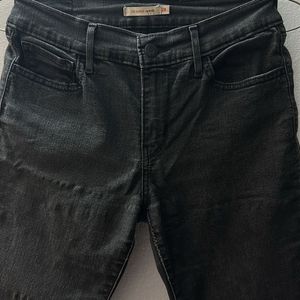 Levi&#39;s jeans