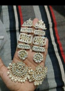 Bridal Kundal Earrings Set